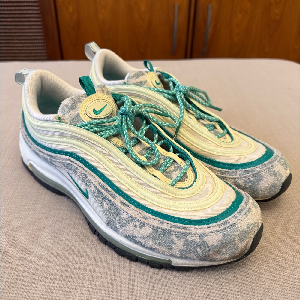 Nike Air Max 97 in Teal and Cream